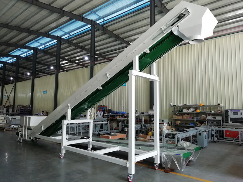 爬坡送料輸送線